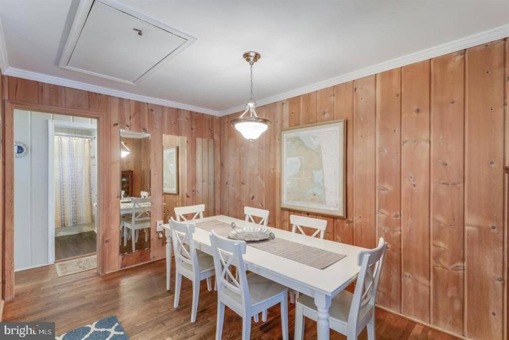 Quaint Block Cottage, 100 Steps To The * Dewey Beach