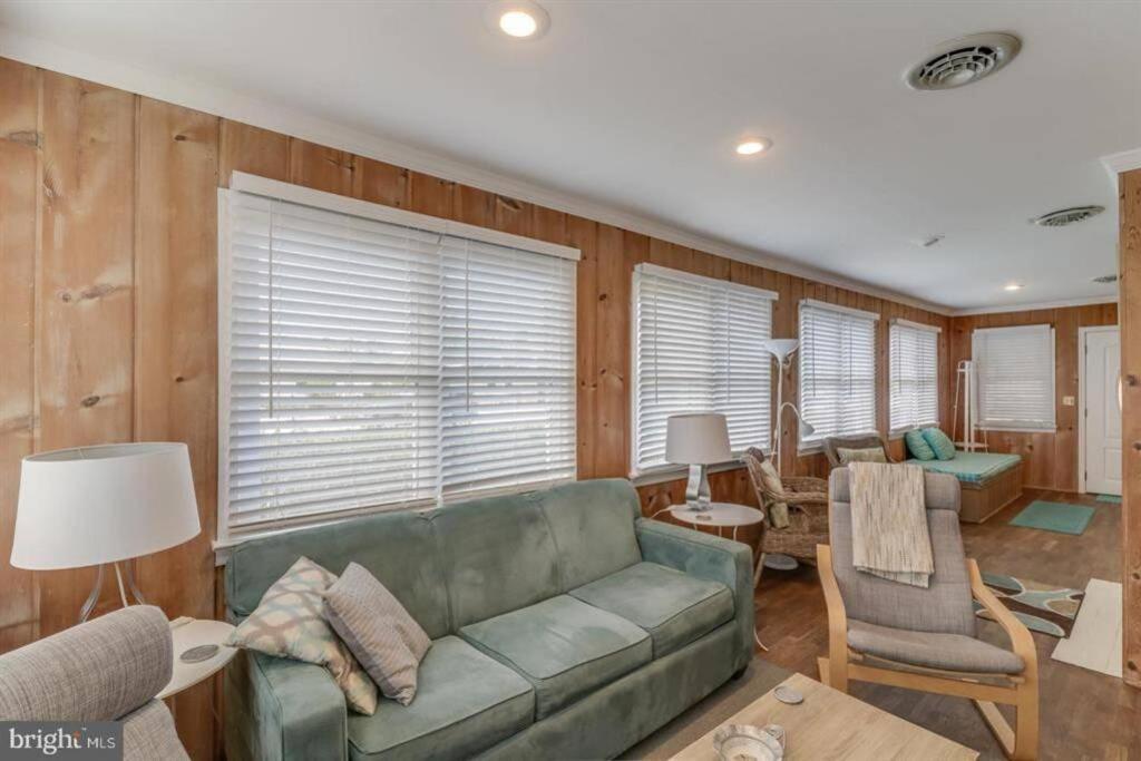 Holiday home Quaint Block Cottage, 100 Steps To The