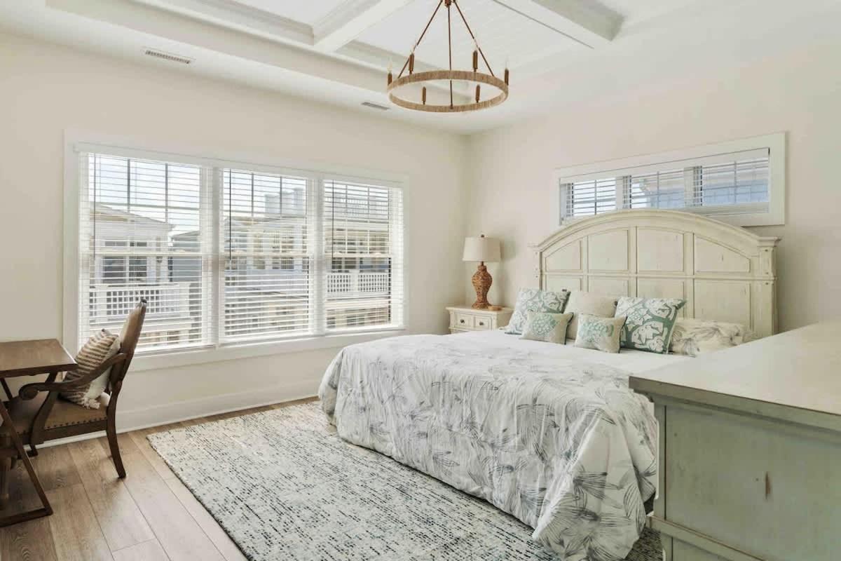 Luxury Front * Dewey Beach